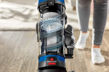 Center of vacuum on dirt tank showing multi-cyclonic performance.
