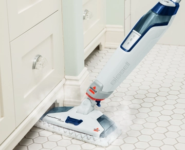 Steam mop heats up in 30 seconds