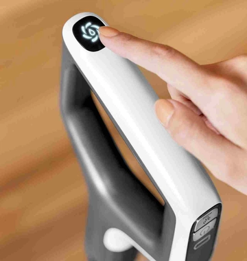 Self Cleaning Button on Handle of CrossWave HF3 Wet Dry Vac